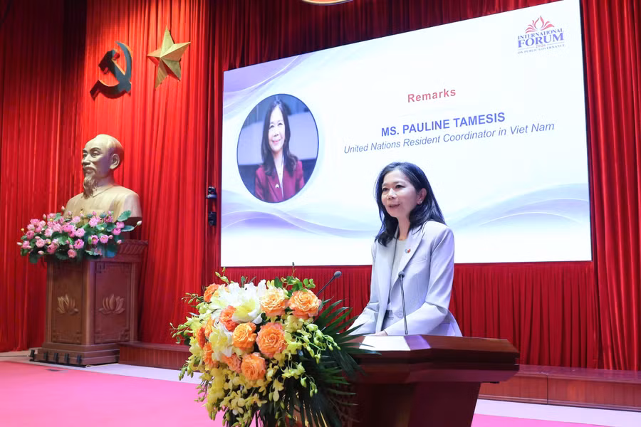 Bà Pauline Tamesis, điều phối viên thường trú Liên Hợp Quốc tại Việt Nam. 6.jpg