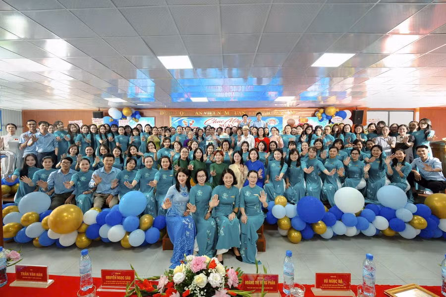 Trường Nguyễn Bỉnh Khiêm kỷ niệm 10 năm. 