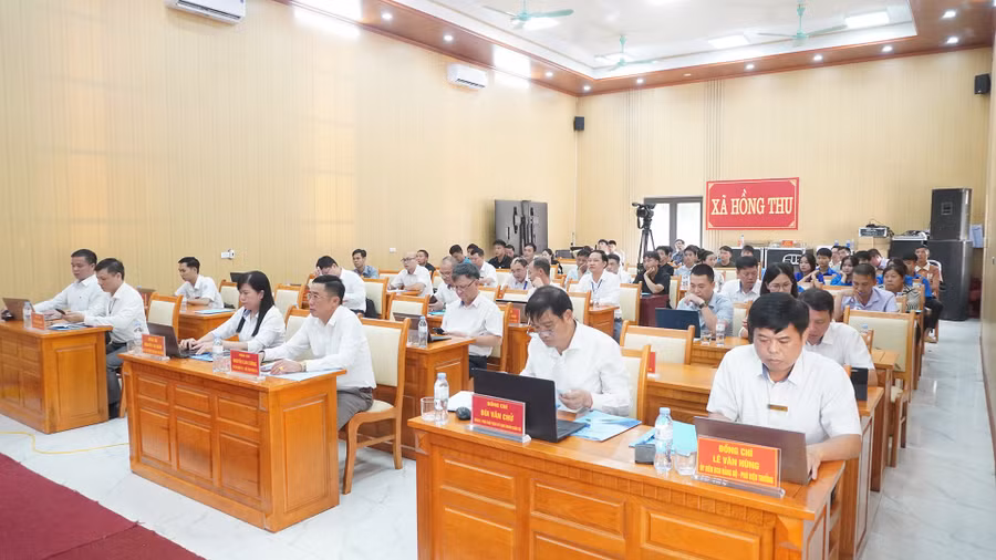 Trường Cao đẳng Than – Khoáng sản Việt Nam làm việc, ký biên bản hợp tác và Hồng Thu về tuyển dụng, đào tạo nhân lực. dsc02764.jpg