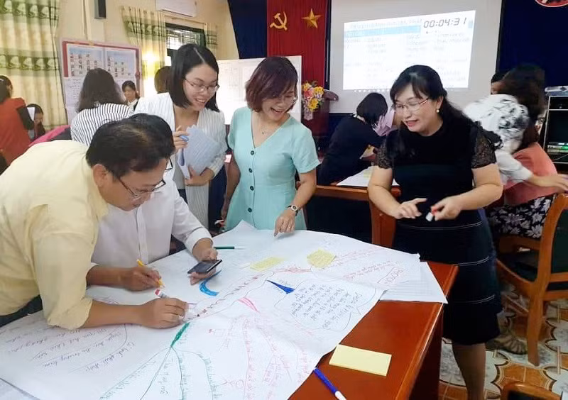 Hiện, Trường THPT chuyên Lê Quý Đôn gặp khó khăn trong việc tìm nguồn tuyển dụng giáo viên chất lượng cao.