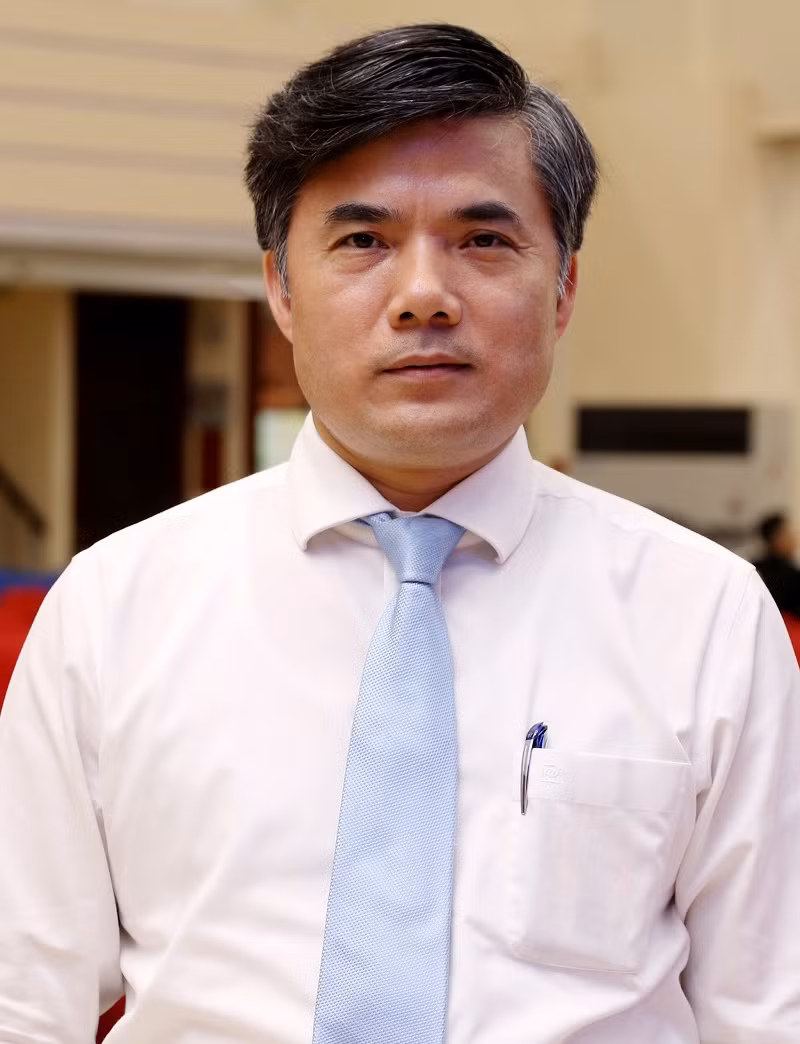 Ông Bùi Văn Linh (Vụ trưởng Vụ Giáo dục Chính trị và Công tác học sinh, sinh viên - Bộ GD&amp;ĐT)