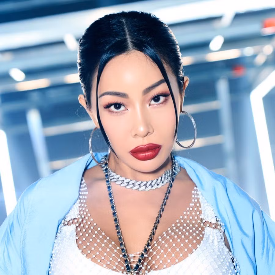 10 nghệ sĩ solo K-Pop được đón xem nhiều nhất hiện nay&nbsp; ảnh 8