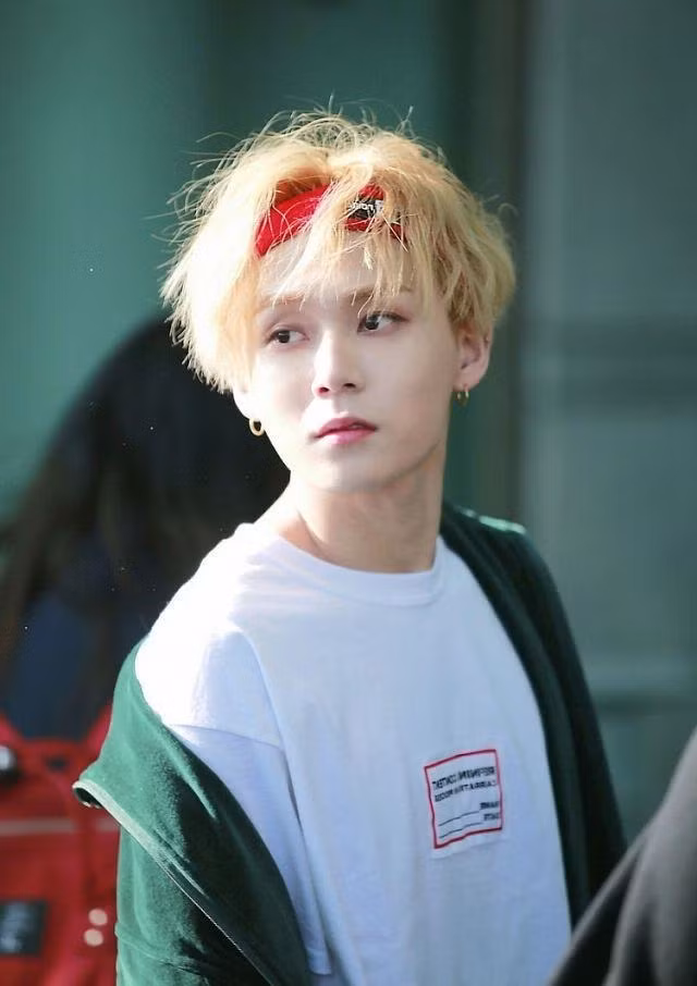 10 nghệ sĩ solo K-Pop được đón xem nhiều nhất hiện nay&nbsp; ảnh 3