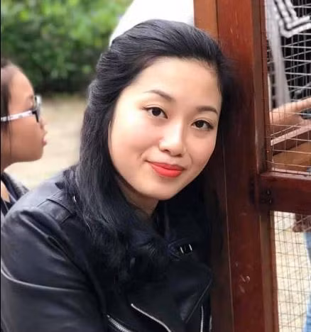 Nhà báo Thu Hoài
