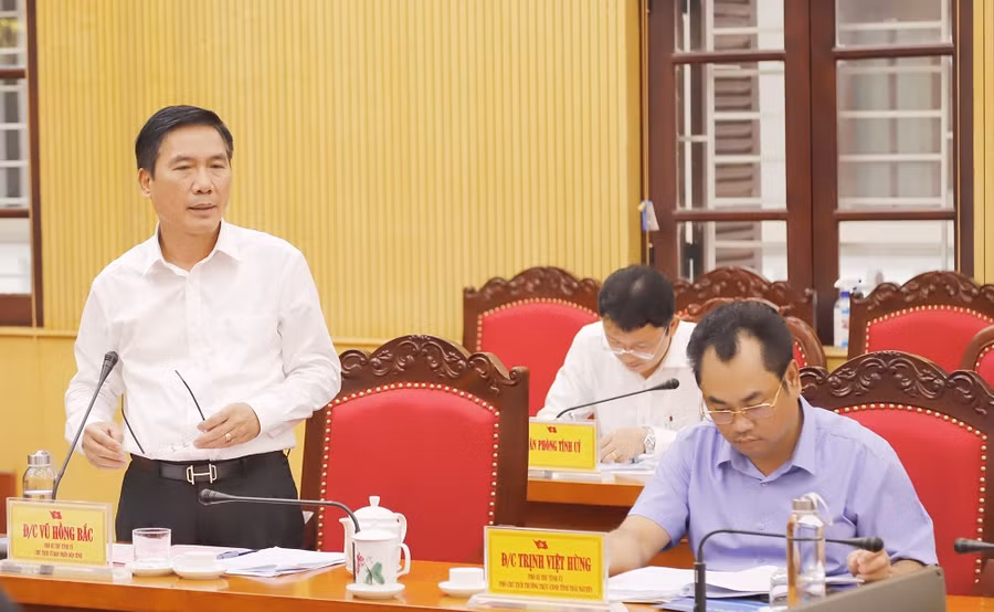 Đồng chí Vũ Hồng Bắc, Chủ tịch UBND tỉnh Thái Nguyên ghi nhận và đánh giá cao sự quan tâm, đầu tư của Bộ GD&amp;ĐT dành cho tỉnh thời gian qua.