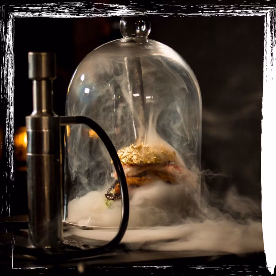 Có gì trong chiếc bánh burger đắt nhất thế giới? ảnh 2