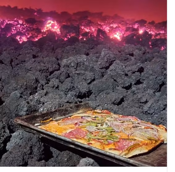 "Độc lạ" chàng trai sử dụng núi lửa để làm lò nướng pizza ảnh 2
