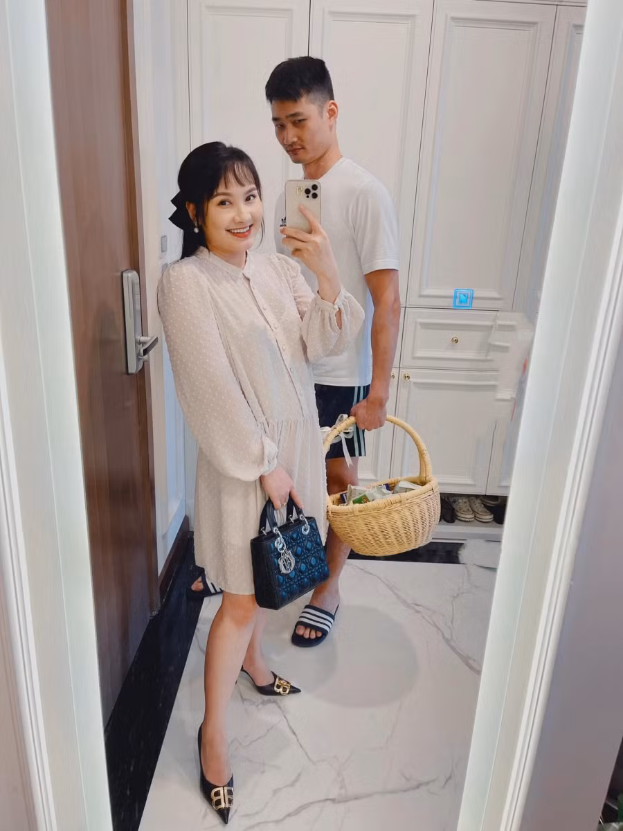 Bị chê bụng to như bầu lần 3, Bảo Thanh đã có phản hồi vô cùng thông minh.