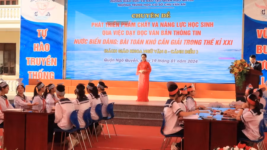 Giờ lên lớp minh hoạ của cô và trò Trường THCS Chu Văn An.