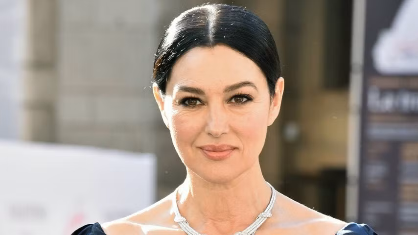 Vẻ đẹp vượt thời gian của nữ diễn viên 57 tuổi, Monica Bellucci.