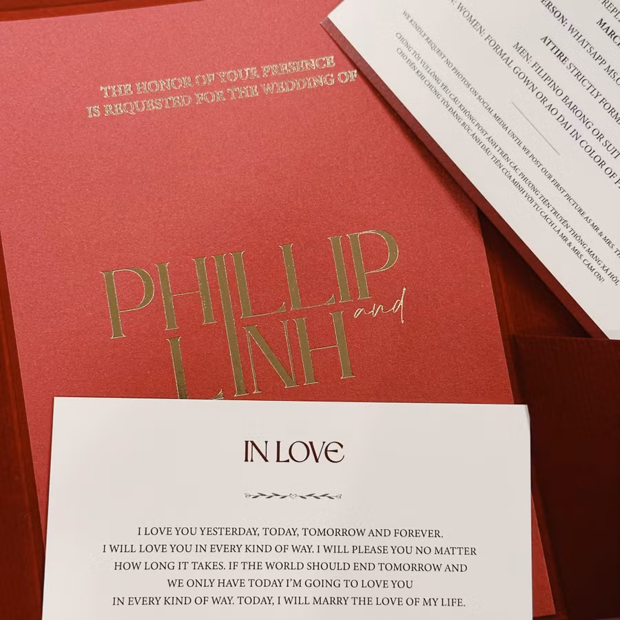 Thiệp mời hé lộ những yêu cầu đặc biệt trong đám cưới của Linh Rin và Phillip Nguyễn. Thiệp mời hé lộ những yêu cầu đặc biệt trong đám cưới của Linh Rin và Phillip Nguyễn.
