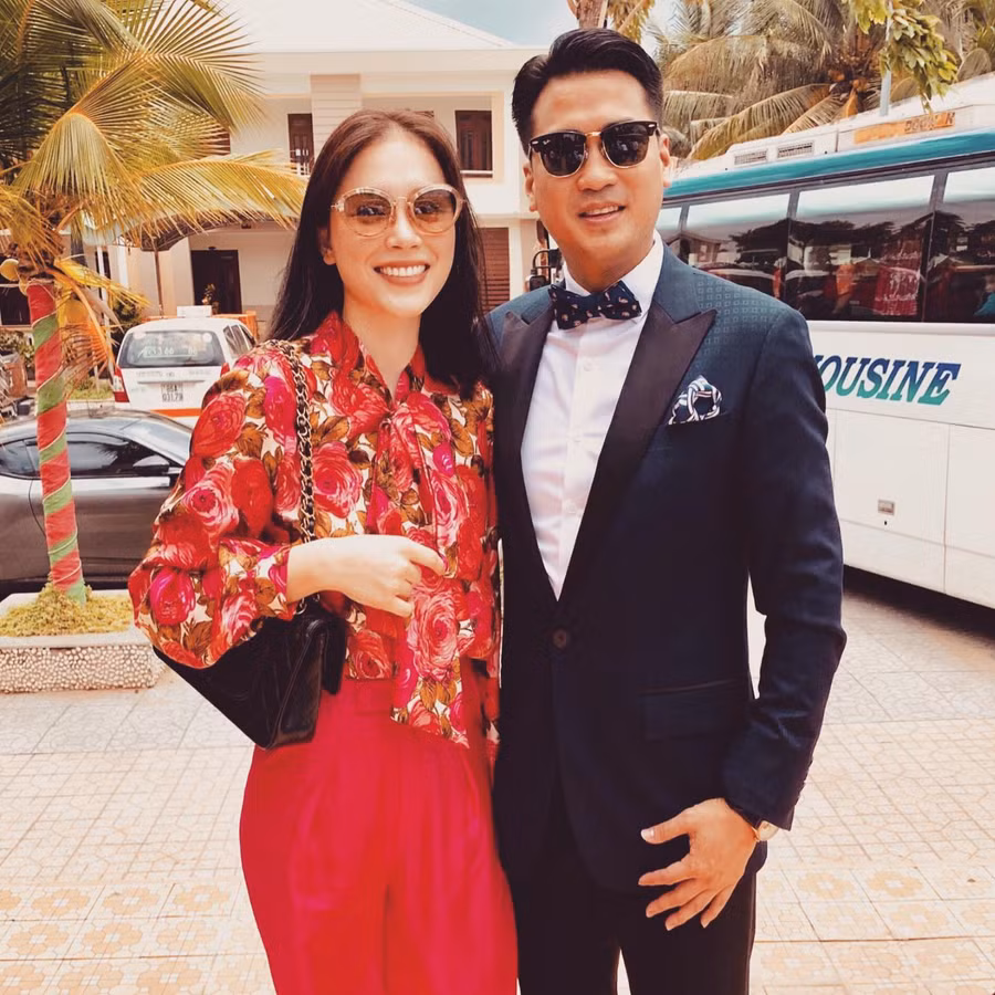 Chia sẻ về kế hoạch đám cưới ở Philippines, Phillip Nguyễn từng cho biết mọi thứ đã dần hoàn tất từ cuối tháng 12/2022 và dự kiến diễn ra trong tháng 3 năm nay. Tiếp theo đó, cả 2 sẽ tổ chức thêm một đám cưới tại Việt Nam. Chia sẻ về kế hoạch đám cưới ở Philippines, Phillip Nguyễn từng cho biết mọi thứ đã dần hoàn tất từ cuối tháng 12/2022 và dự kiến diễn ra trong tháng 3 năm nay. Tiếp theo đó, cả 2 sẽ tổ chức thêm một đám cưới tại Việt Nam.