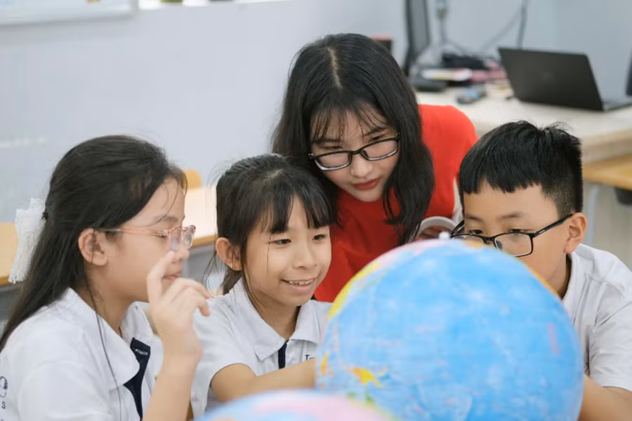 Giáo viên hoàn toàn chủ động các phương án truyền thụ kiến thức trên mỗi giờ dạy. Ảnh minh họa