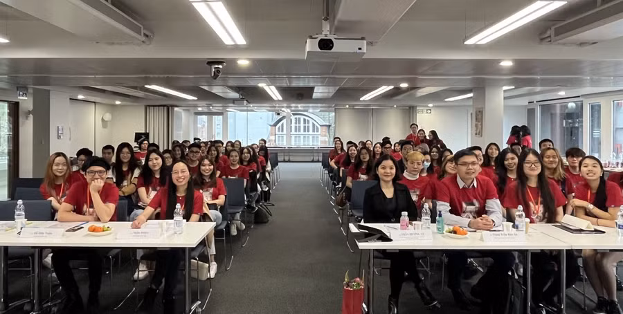Sự kiện thường niên “Leader Camp 2022 – Hội trại Thủ lĩnh” của Hội Sinh viên Việt Nam tại Vương quốc Anh (SVUK) đã được tổ chức thành công với gần 150 đại biểu tham dự.