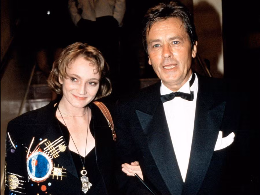 Patricia Kaas và Alain Delon. Patricia Kaas và Alain Delon.