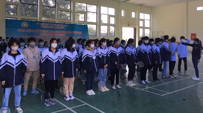 Giờ Giáo dục thể chất tại Trường THPT A Kim Bảng (Hà Nam).