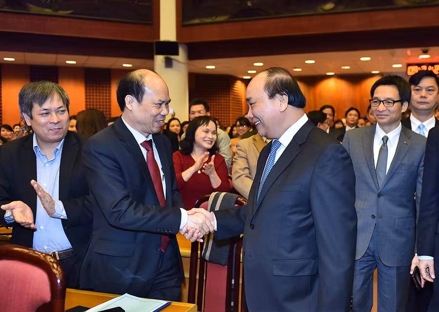 Thủ tướng Nguyễn Xuân Phúc gặp gỡ, trao đổi với các nhà khoa học thuộc VASS