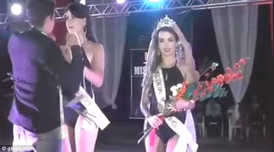 Cô thất vọng và ngỡ ngàng vì sự việc