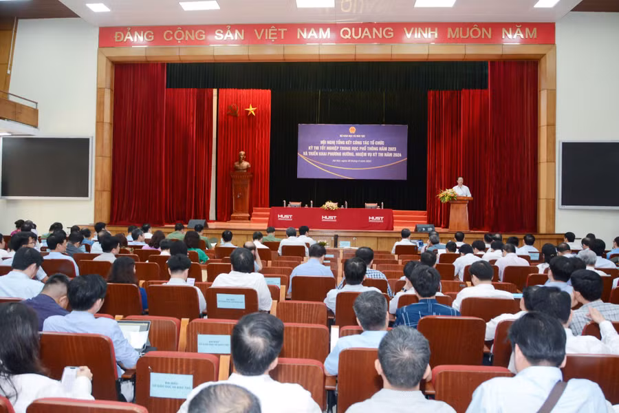 Hội nghị tổng kết công tác tổ chức Kỳ thi tốt nghiệp THPT năm 2023; triển khai phương hướng, nhiệm vụ kỳ thi năm 2024.