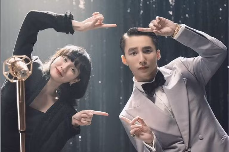 Sơn Tùng MTP và Hải Tú chính thức trở thành cặp đôi "chỉ follow mình anh và em" mới nhất của Vbiz.