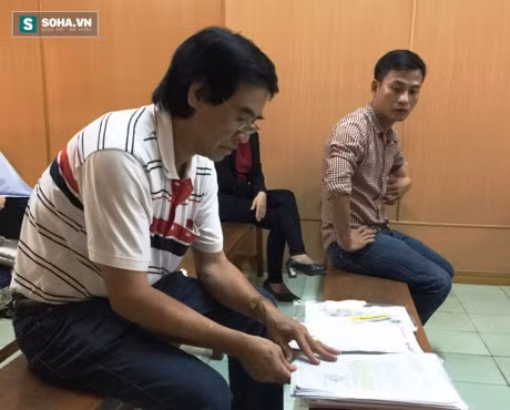 Tai xe linh an khi xe may tu nga truoc dau oto - Anh 3