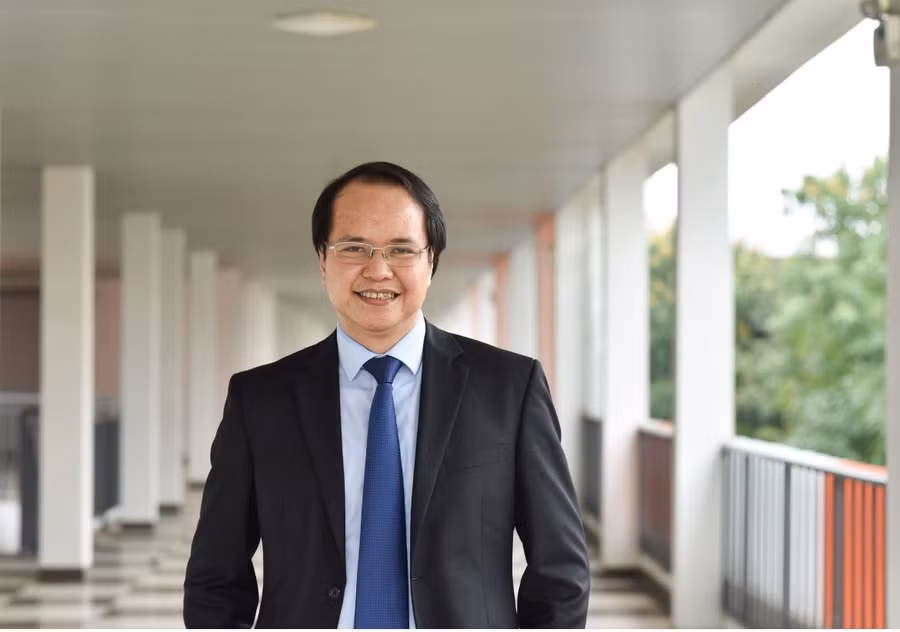 PGS.TS Nguyễn Phú Khánh. PGS.TS Nguyễn Phú Khánh.