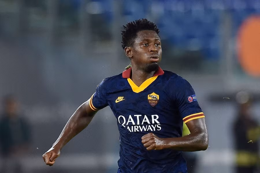 AS Roma “nhầm lẫn” về tuổi của Amadou Diawara nên vô tư tung vào sân mà không đăng ký với BTC.