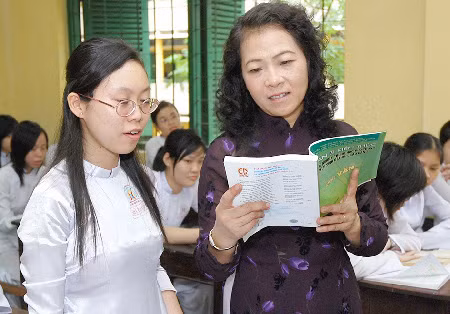 Giải tỏa nỗi lo đổi mới đề thi tốt nghiệp Ngữ văn 