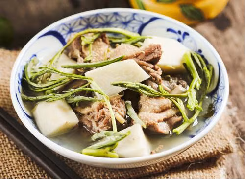 2 cách nấu vịt om sấu tuyệt ngon, ai ăn cũng gật đầu khen không ngừng
