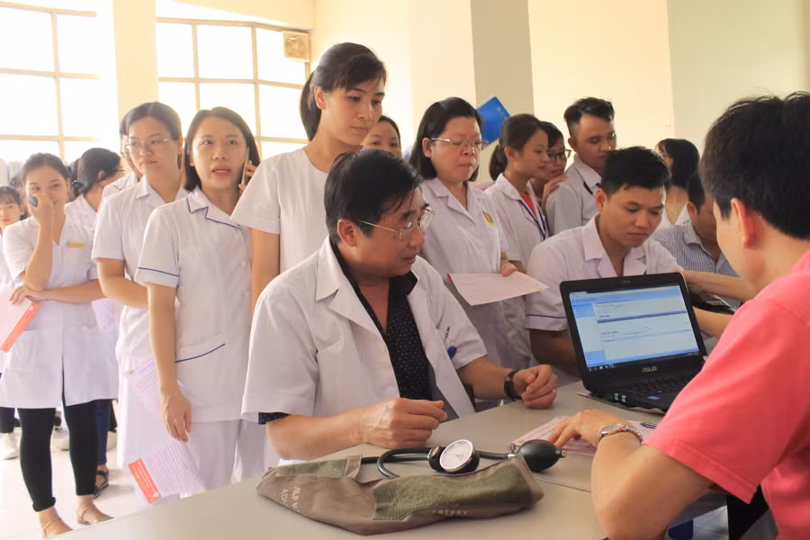 Hiến máu tình nguyện trở thành ngày hội của y bác sĩ