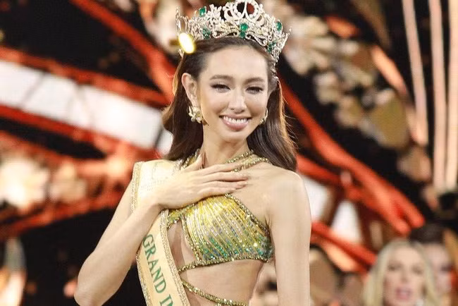 Nguyễn Thúc Thùy Tiên đăng quang Miss Grand International 2021.