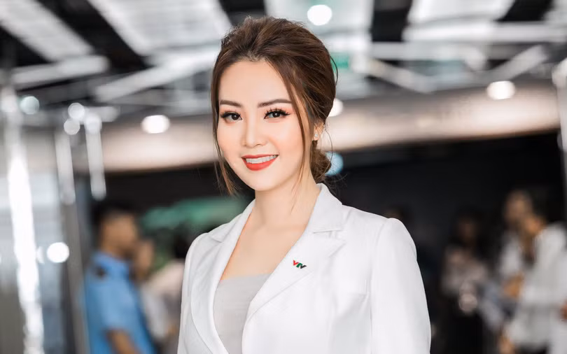 Á hậu Thụy Vân.