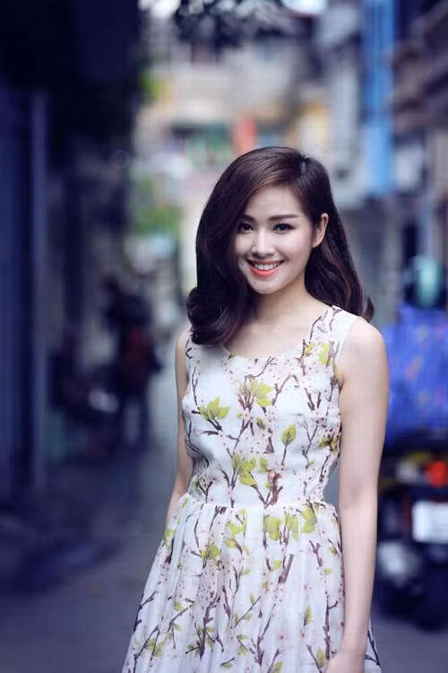 7 kiểu tóc mùa hè dễ làm của sao Việt hút hồn phái đẹp ảnh 10
