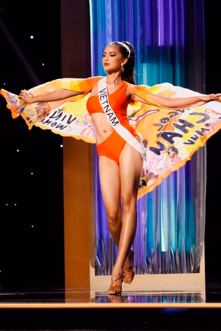 Phần trình diễn trang phục áo tắm của Ngọc Châu tại bán kết Miss Universe 2022 đã gây ấn tượng mạnh.