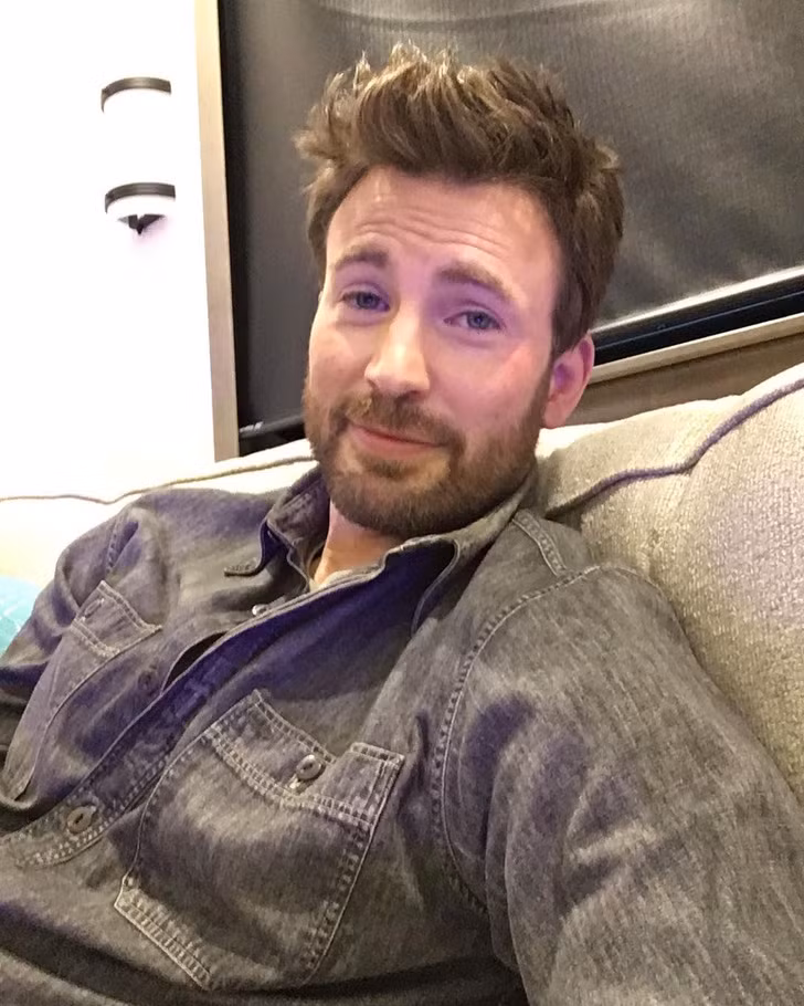 Chris Evans là người đàn ông đẹp trai thứ 7 trên thế giới với tỷ lệ chính xác 91,9% trong bảng xếp hạng.