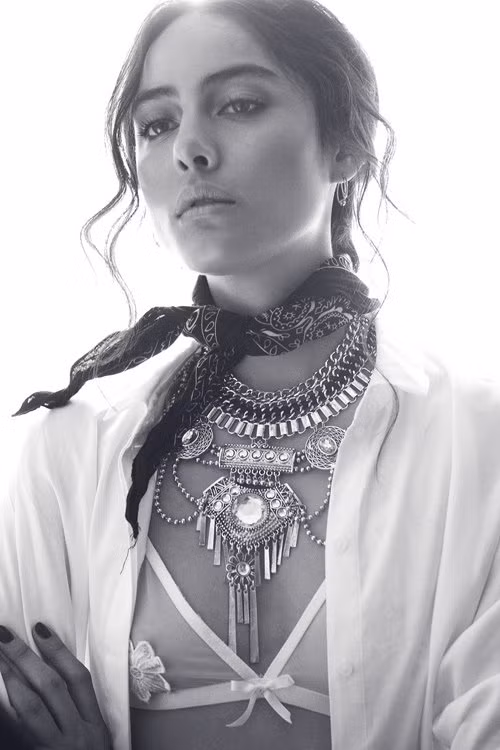 mau lai goc viet mac noi y khoe ve dep hoang da hinh anh 3