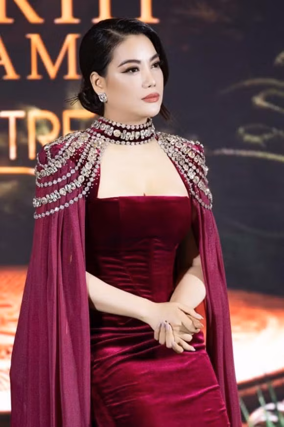 Diễn viên Trương Ngọc Ánh - Tổng giám đốc TNA Entertainment, đồng thời là Chủ tịch quốc gia của Miss Earth Việt Nam 2023. Diễn viên Trương Ngọc Ánh - Tổng giám đốc TNA Entertainment, đồng thời là Chủ tịch quốc gia của Miss Earth Việt Nam 2023.