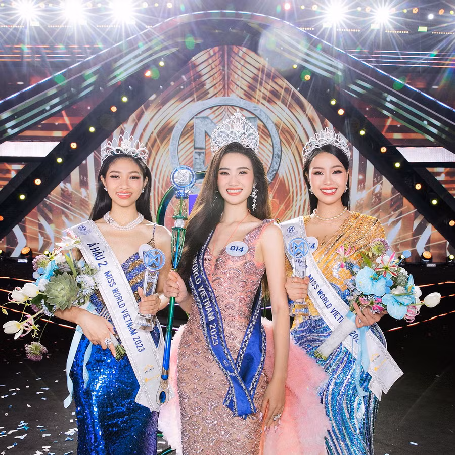 Tối ngày 22/7, đêm Chung kết Miss World Vietnam 2023 đã chính thức khép lại và ngôi vị trí cao nhất đã thuộc về người đẹp Huỳnh Thị Ý Nhi. Tối ngày 22/7, đêm Chung kết Miss World Vietnam 2023 đã chính thức khép lại và ngôi vị trí cao nhất đã thuộc về người đẹp Huỳnh Thị Ý Nhi.