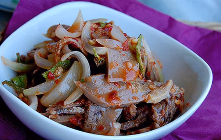 Ngon bất ngờ với các món từ lưỡi lợn ảnh 1