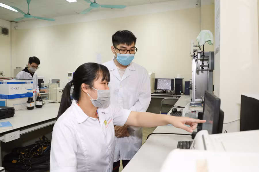 Sinh viên Trường ĐH Khoa học Tự nhiên (ĐH Quốc gia Hà Nội). Ảnh: NTCC