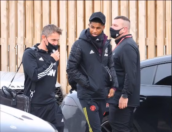 Rashford cũng góp mặt trong hành trình tới Paris của “Quỷ đỏ”.