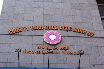 “Gã khổng lồ” Thiên Ngọc Minh Uy và những lùm xùm trong quá trình hoạt động
