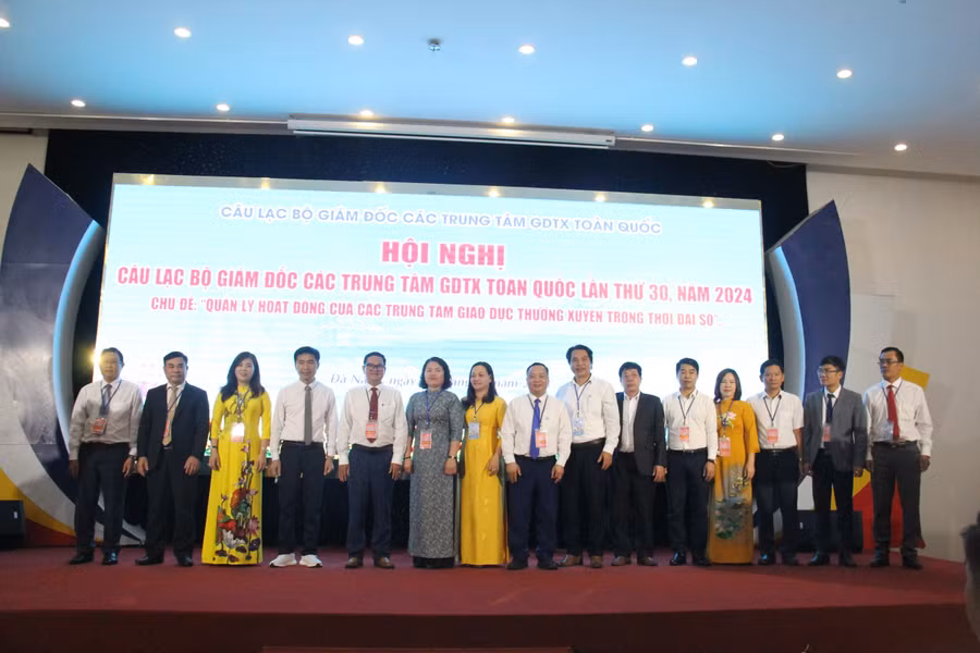 Ra mắt Ban liên lạc CLB các Trung tâm GDTX trên toàn quốc năm 2024. Ra mắt Ban liên lạc CLB các Trung tâm GDTX trên toàn quốc năm 2024.
