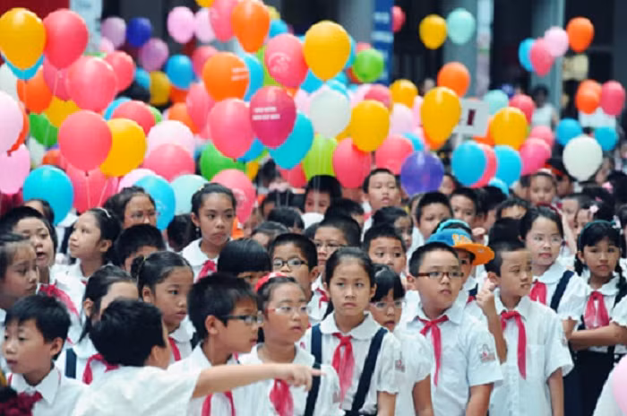 Chấn hưng văn hóa để nâng cao vị thế con người, nâng cao sự hiểu biết của con người và phải bắt nguồn từ giáo dục. Ảnh: Công Tiến