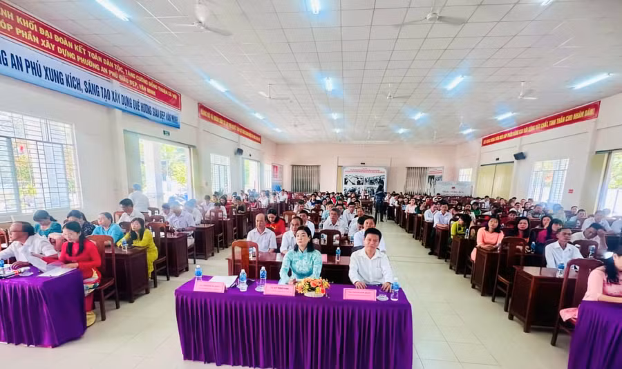Thị xã Tịnh Biên (An Giang) công nhận 316 giáo viên dạy giỏi và chủ nhiệm lớp giỏi.