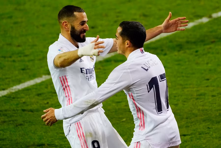 Phút 90+2, Vazquez ấn định chiến thắng 3-1 cho Real Madrid với cú sút chìm vào góc xa đánh bại thủ thành Marko Dmitrovic. Benzema tiếp tục là người kiến tạo trong bàn thắng này. Tiền đạo người Pháp đã có trận đấu thăng hoa trước Eibar với 1 pha lập công và 2 đường chuyền thành bàn cho đồng đội.