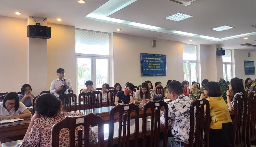 "Học sinh chỉ hạnh phúc khi được là chính mình" là điều thầy cô tâm đắc khi chia sẻ trong khóa tập huấn.