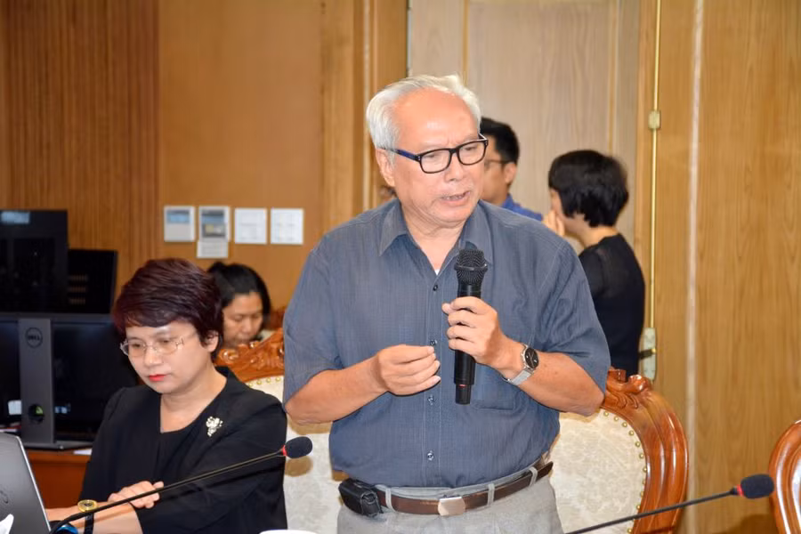 TS Lê Viết Khuyến - Hiệp hội các trường ĐH, CĐ Việt Nam phát biểu tại tọa đàm.