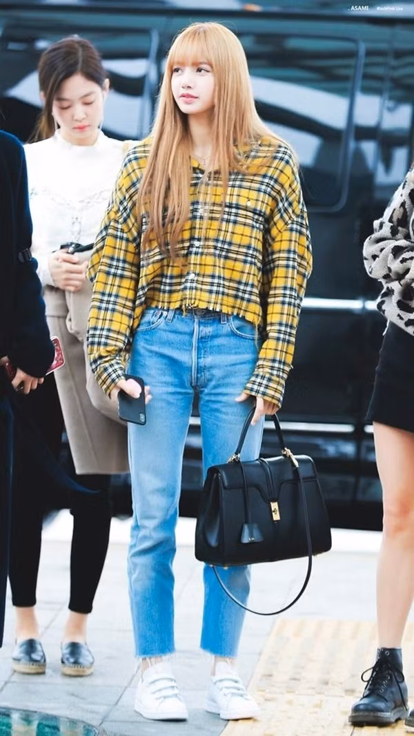 Đón hè rực rỡ với loạt gợi ý mix đồ đẹp mắt từ BlackPink ảnh 7 Đón hè rực rỡ với loạt gợi ý mix đồ đẹp mắt từ BlackPinkdf