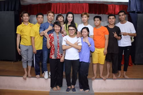 Trịnh Kim Chi tiết lộ sắp sinh con gái thứ 2 - 17